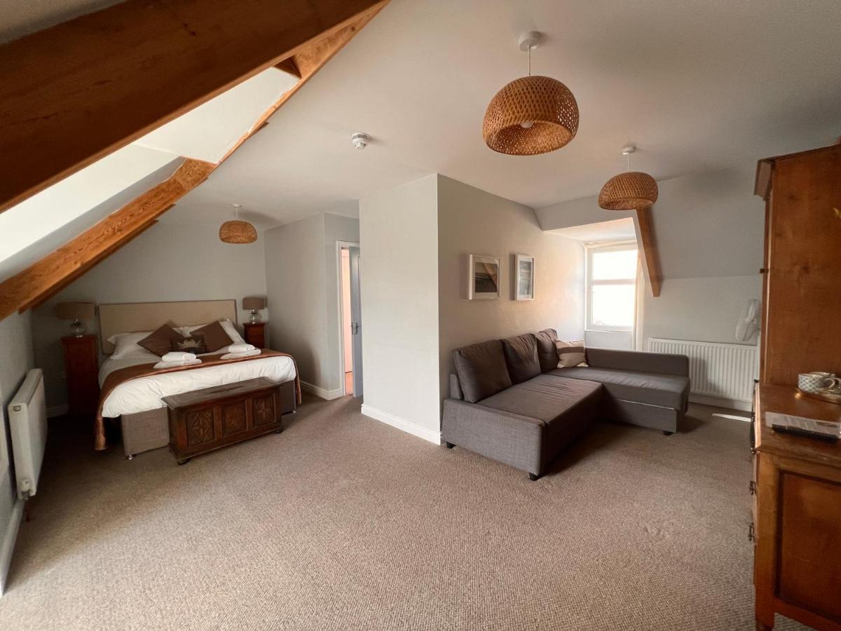 Hotel Selkies Nqy New Quay Esterno foto